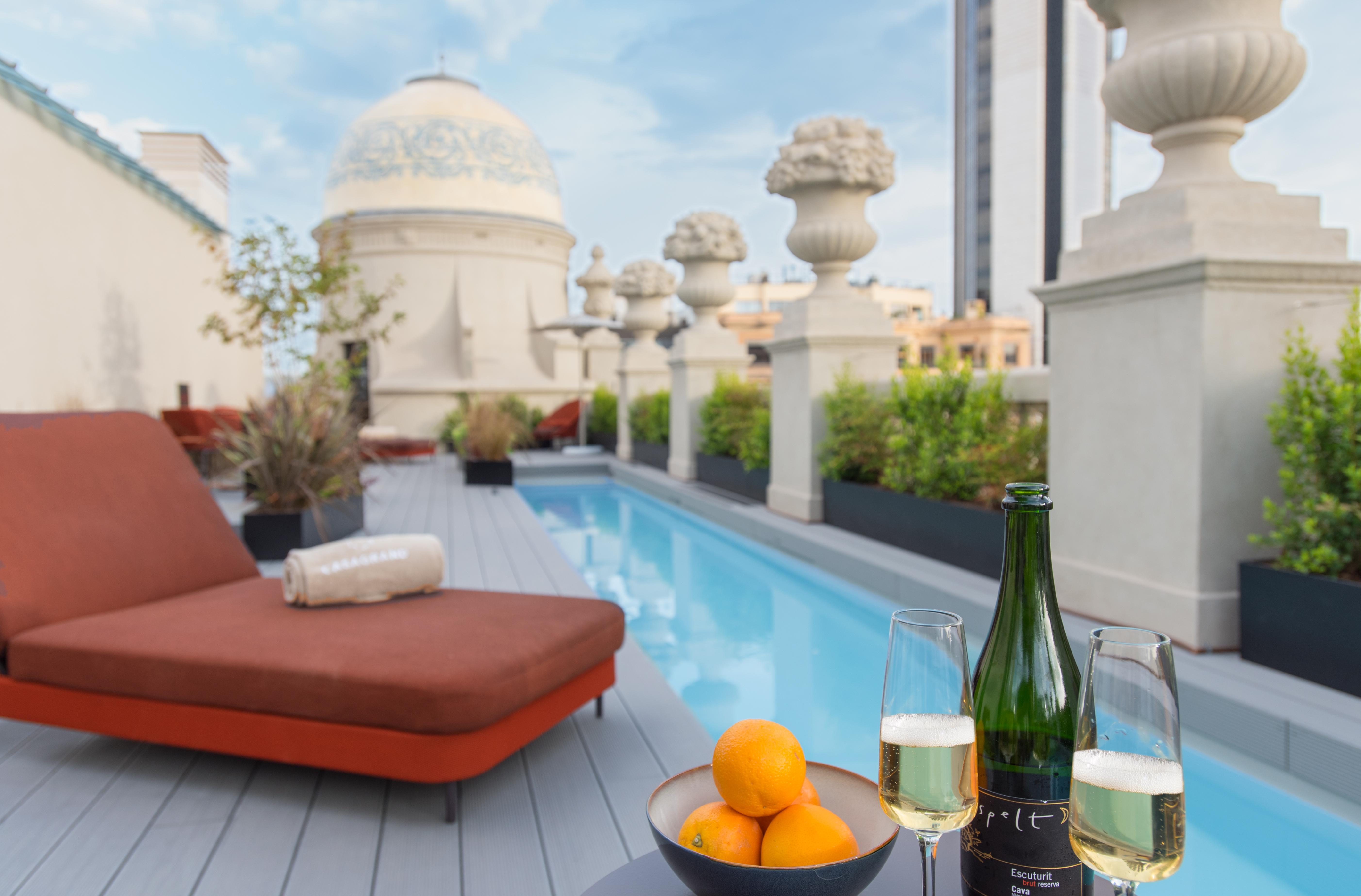 Casagrand Luxury Suites Barcelone Extérieur photo