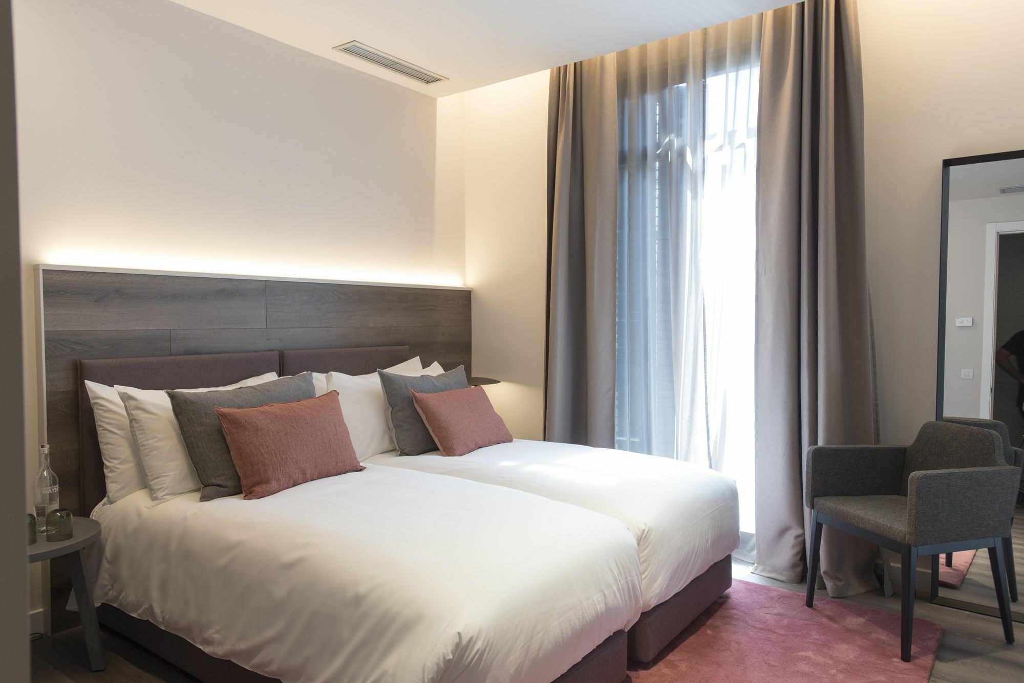 Casagrand Luxury Suites Barcelone Extérieur photo